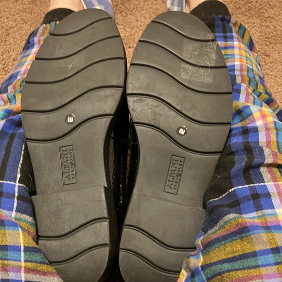 Womems Alfani dress shoes. New/ excellent condition. Size 8 “man made  uppers. - Picture 4 of 6